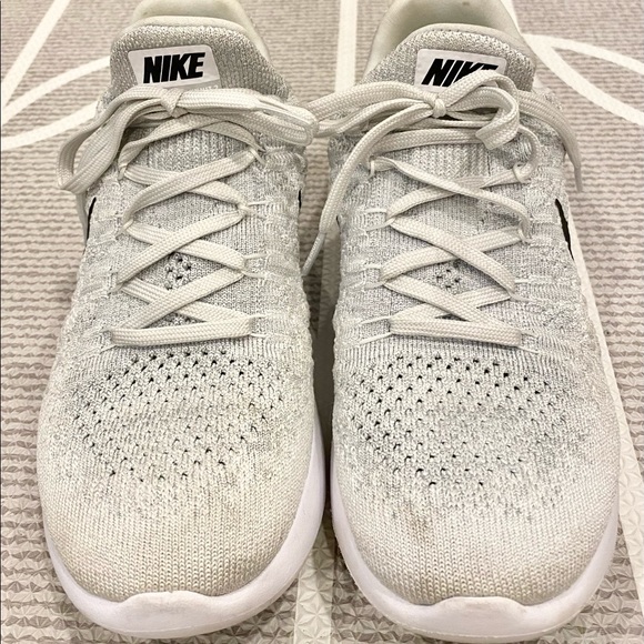 Women’s Gray Nike Run Easy Running Shoe - Picture 2 of 7